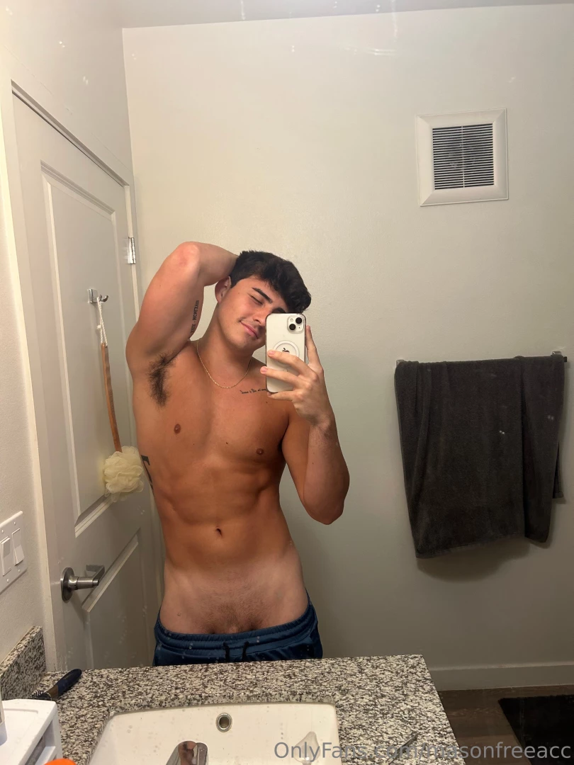 Would you let me top u on the frathouse sink https onlyfans com 