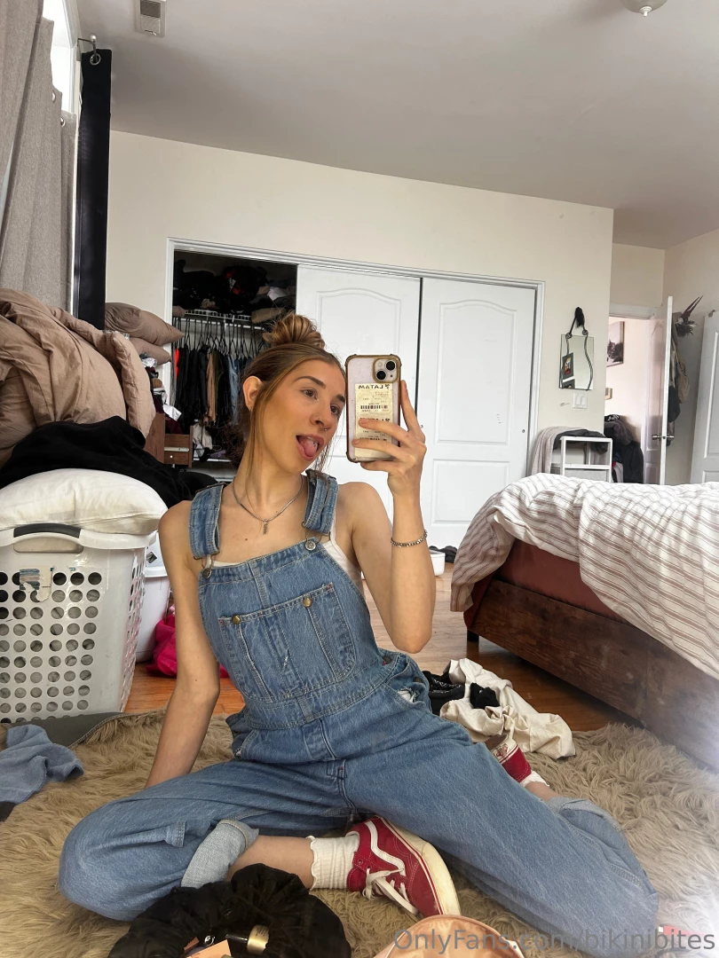 Messy room cute fit balance 