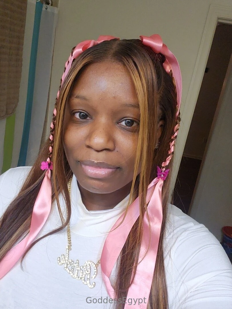 Yall like my hair or no 
