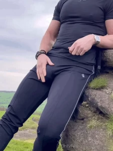 More gifs from my hiking video in my leggings bobshaft2 to watch the part 1