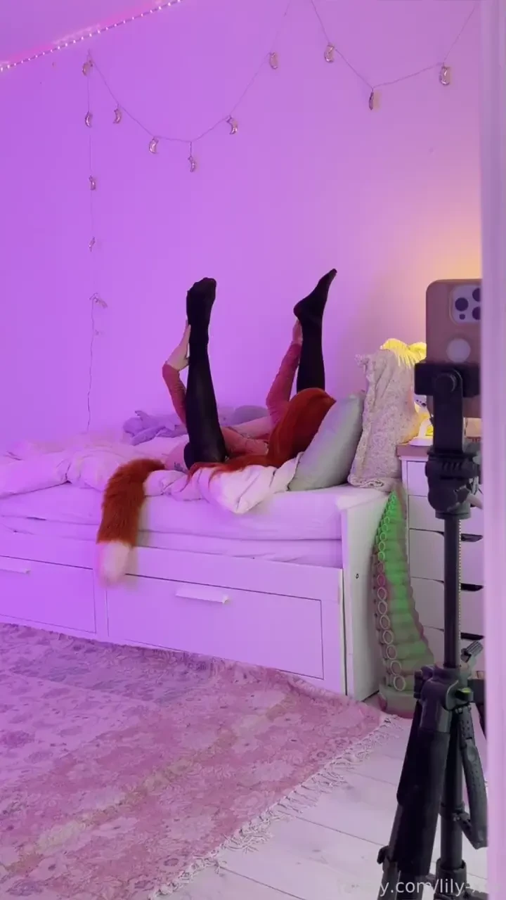 Help me i m stuck fyp redhead ginger egirl petite noppv altgirl 