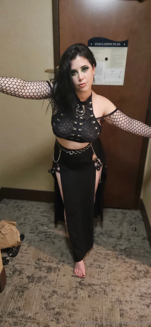 I forgot to post this look from saturday night it was very difficult part 2 