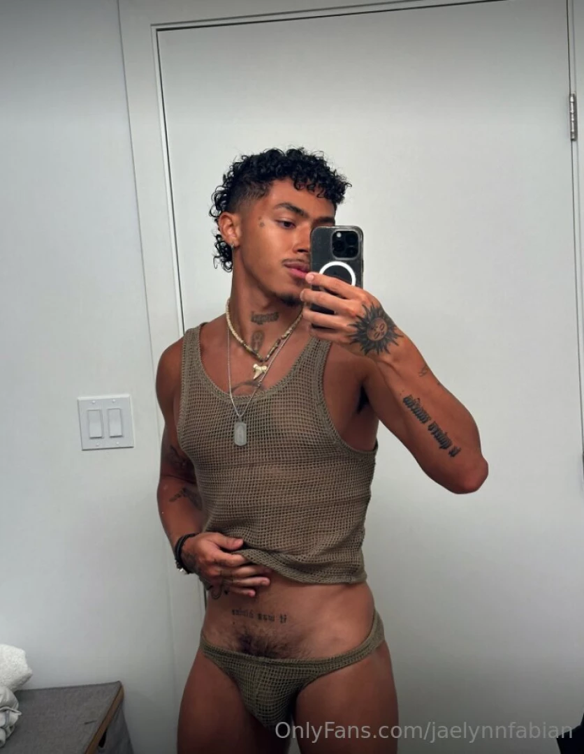 This color looks good on me 