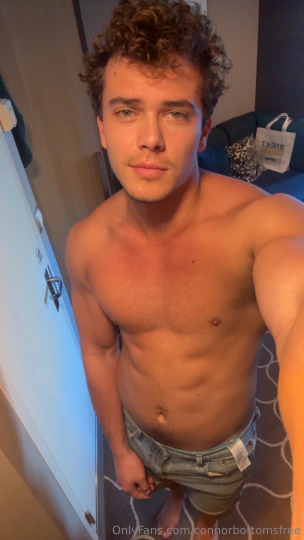 Try my no ppv page for 40 off https onlyfans com connorbottoms 