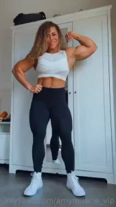 Am i going to the gym or the mall this shirt makes me look extra buff part 1