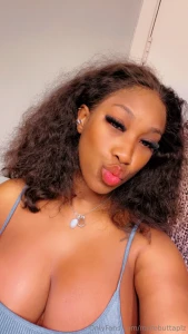 Let me blow you the first kiss of the year