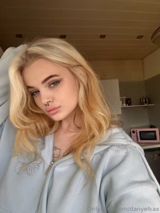 Hello kitty ale rozhodn nejsem jen na mazlen