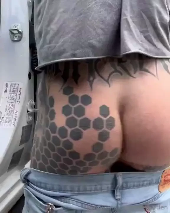 When his girl is away he needs a hole to fuck and a face to paint may 