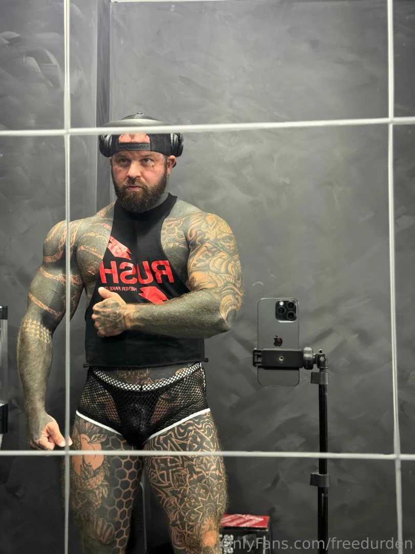 This hotel got some good lighting part 1 