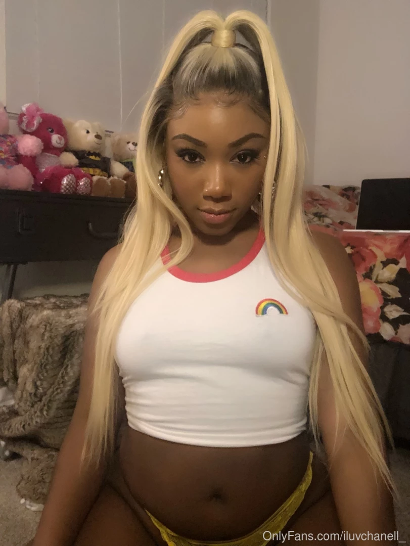 Blondiethrowback in your dms now for 3 