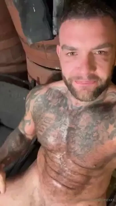 Just a little update to show you all the cum from today andyleexxx 