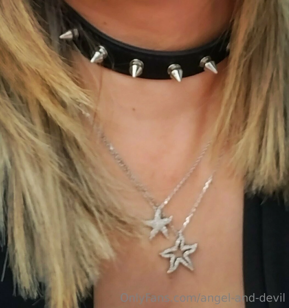 Devil told me what to wear making an aperitif with the collar men and 