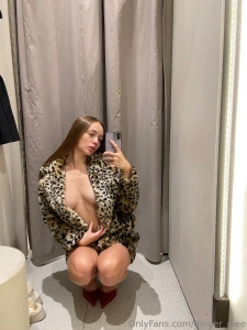 Do you think this bold print looks good on me