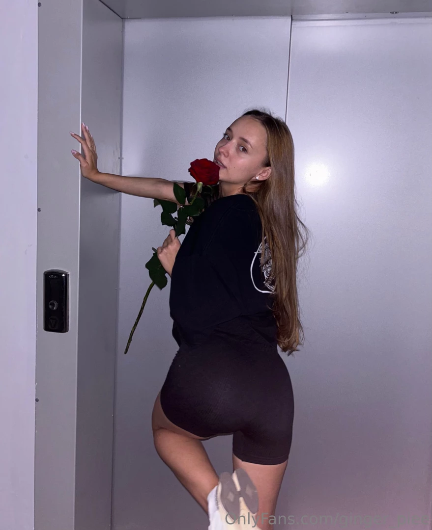 Evening photo shoots with a friend in the entryway what could be more part 1 