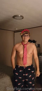 We re halfway through the holiday season i m already wrapping myself part 4