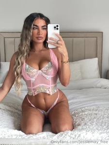 Pretty in pink part 1272