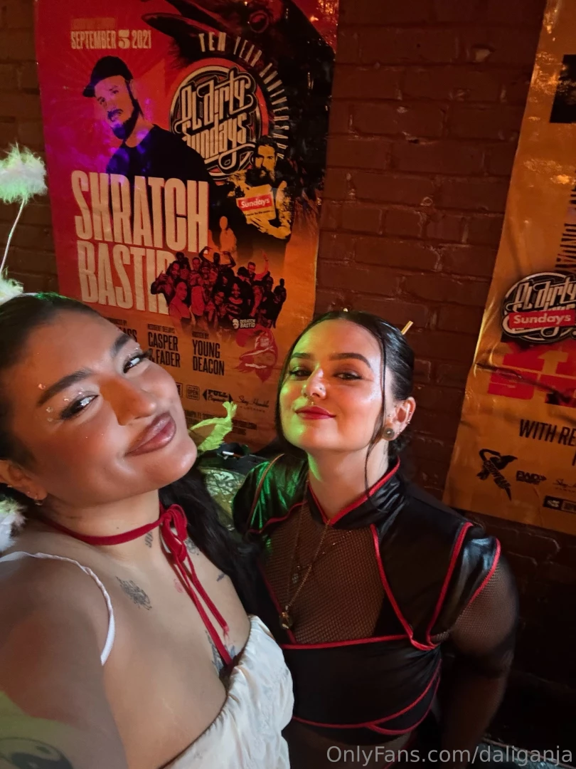 Should we go live together tomorrow at 7pm kelkelll 