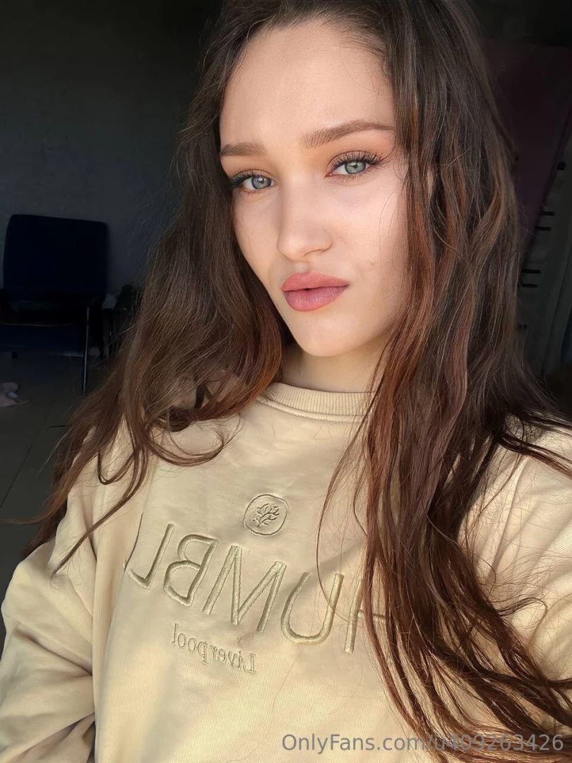 What is the most appealing eye color for you share in the comments 