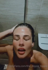 Can you guess what i m doing how much do you want to see the video