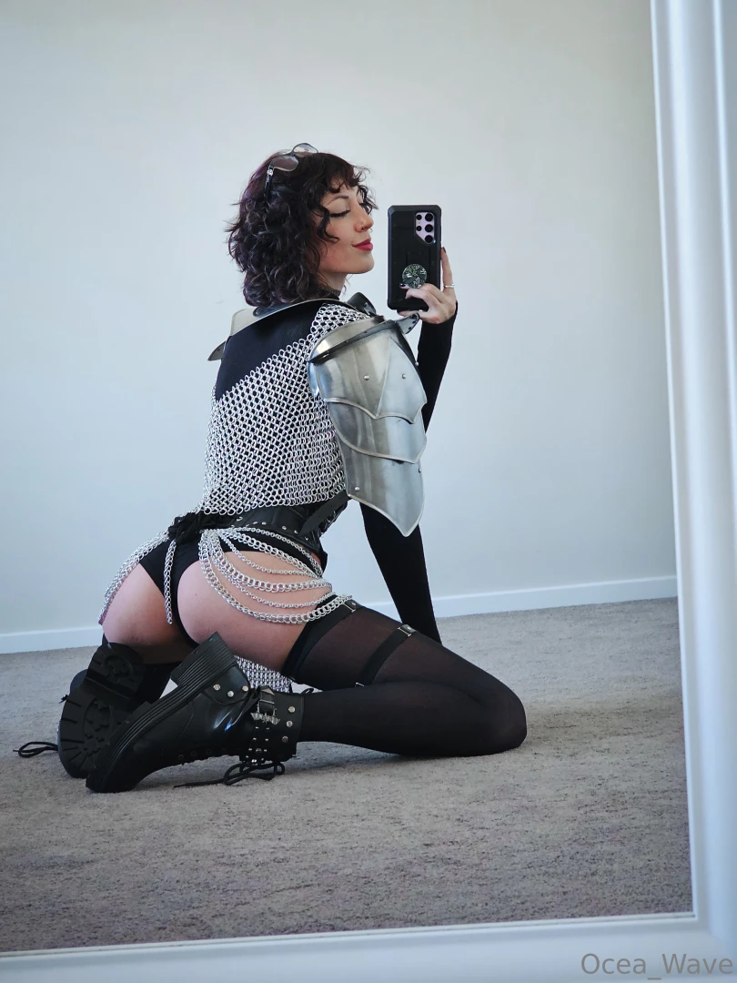 Tell me i m pretty while i sit on your lap 