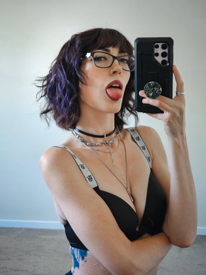 Do you like me with glasses on comment yes or no 