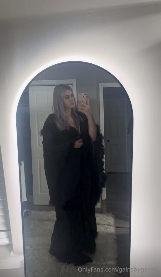 The perfect disguise for a night of fun ready to unravel 