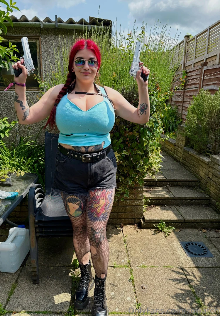 Lara croft cosplay part 8 