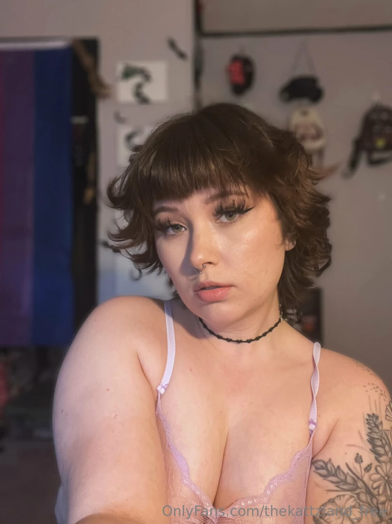 Would you worship my entire body if you had the chance lucky for you 