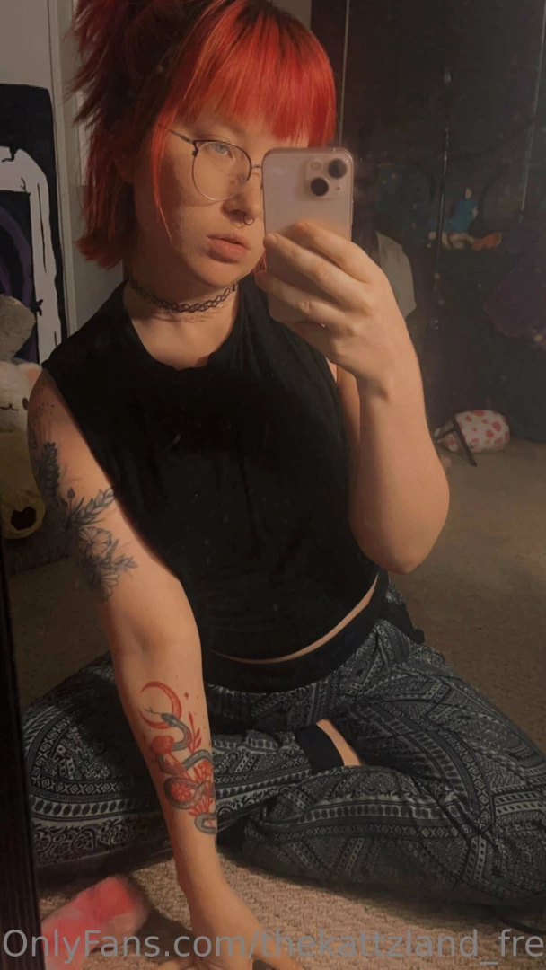 It s time to worship your mommy goddess _ thekattzland 