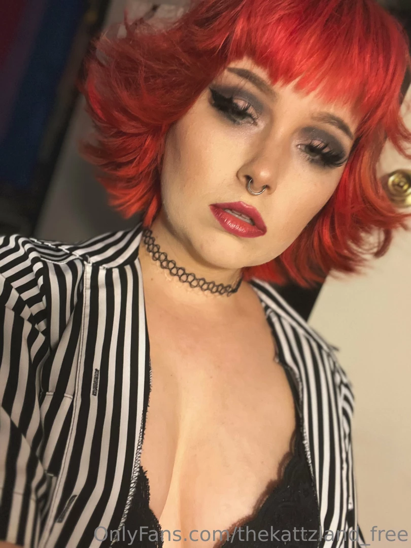 Good morning luvs are you feeling subby today go head over to my main 