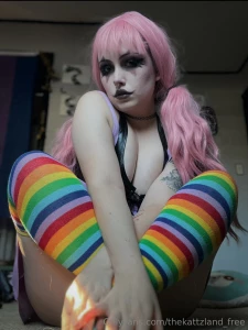 Honk honk my main page only has a few spots left for this months 25