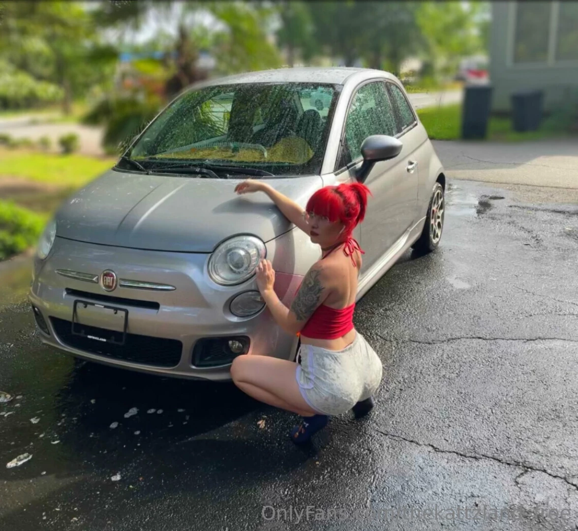 Just being a thot _ reminder to subbb to my main page thekattzland 