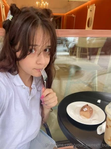 I m eating dessert but i could have done something else