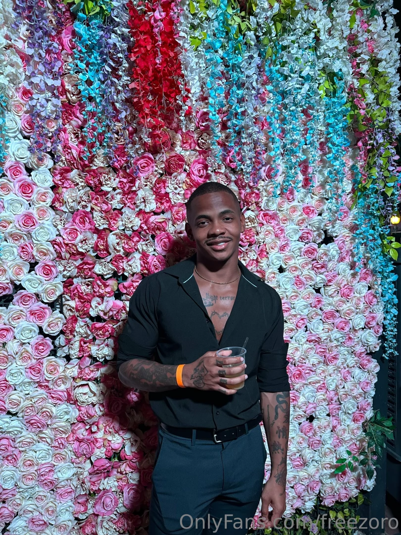 Last night at the club sipping in tito s and sprite with a lime 