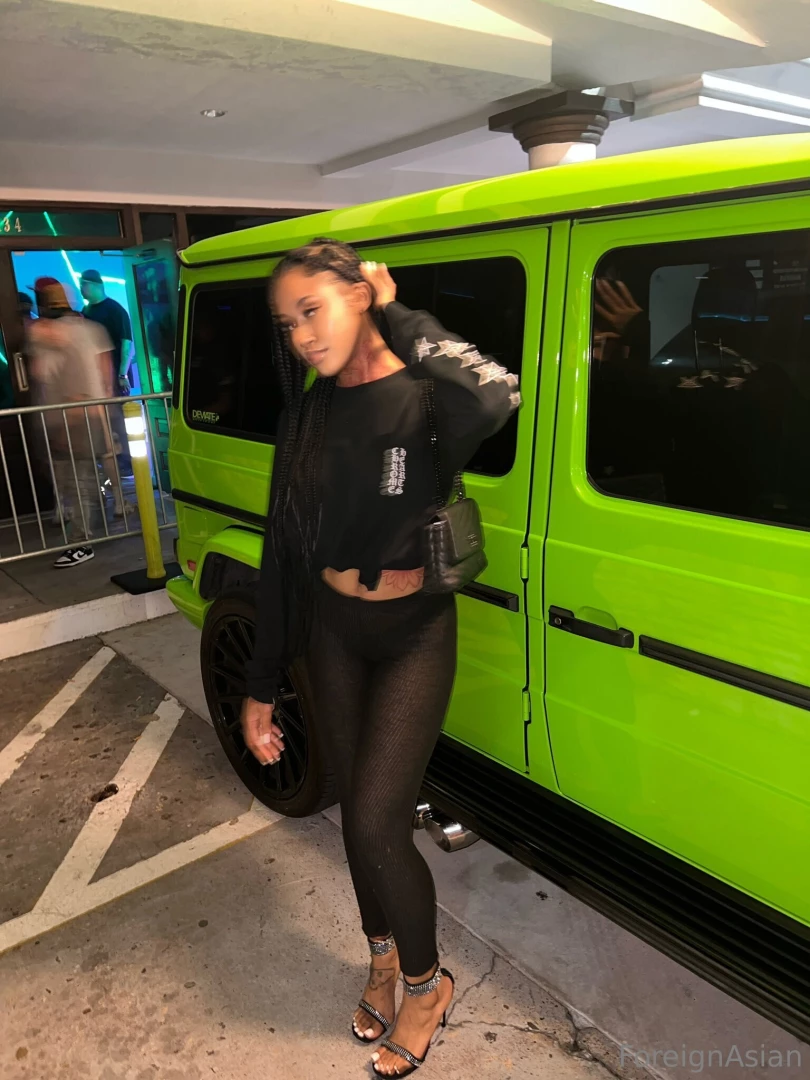 Yes i m wearing that thing you like 