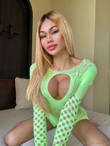 Hey there gorgeous i ve got a hot idea why not let me make a custom