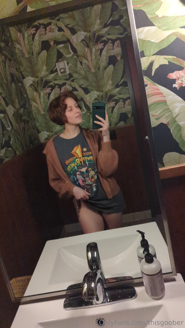 Two new outfits from my biggest fan and a bathroom titty pic you can part 2 