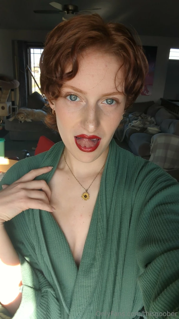 New hair i also did some makeup and i m loving the look i just need to part 4 