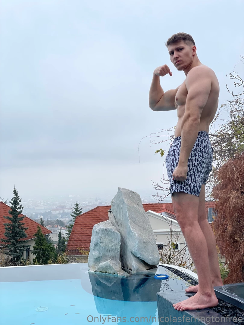 Just dropped an exclusive new threesome collabb on my vip page with 