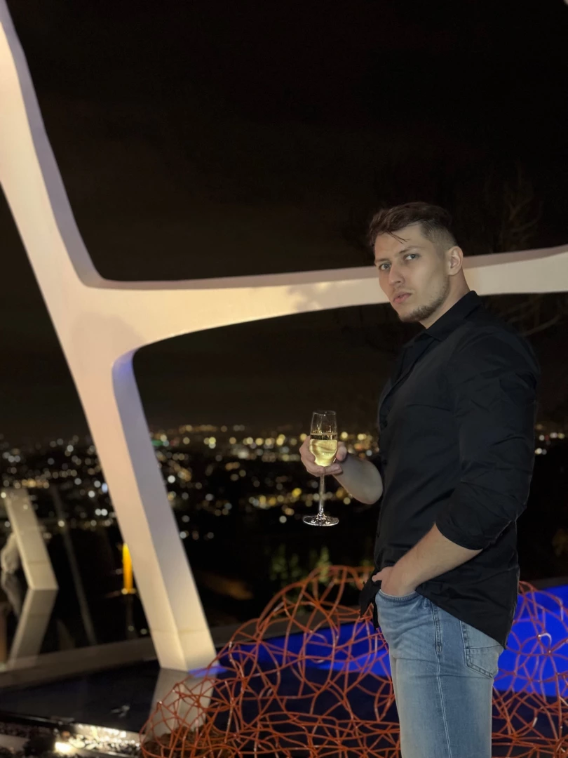 Hello new threesome collabboration with goldeninked and alexgeorg1 is 
