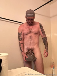 If you want an uncutking hat message me only got a few and a lot of