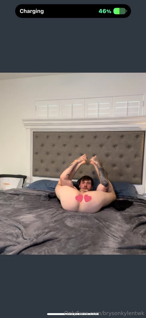 My hole is looking pink af in this pic subscribe to see it or i also 