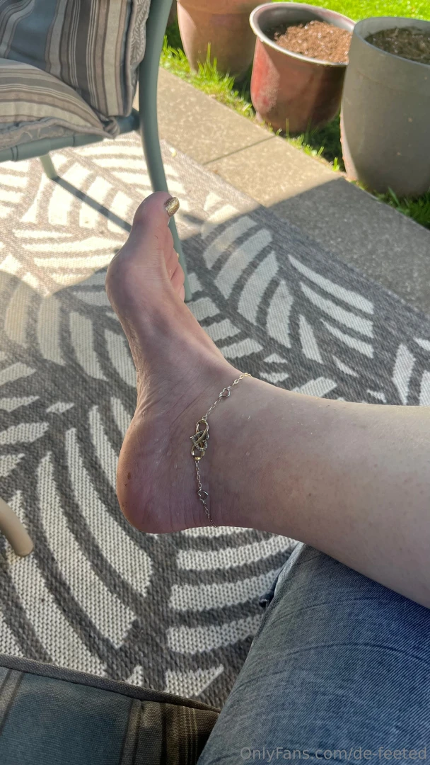 I need a new pedi what color should i go part 2 