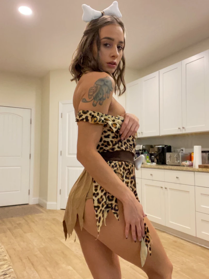 First costume for the month of holiween part 1 