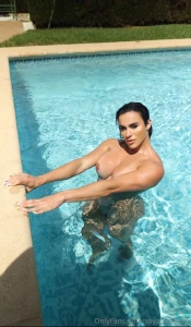 Fully nude at my swimingpool it was too hot wanna see how much fun i