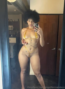 1like i would eat your fat pussy i shaved yesterday dont hate me