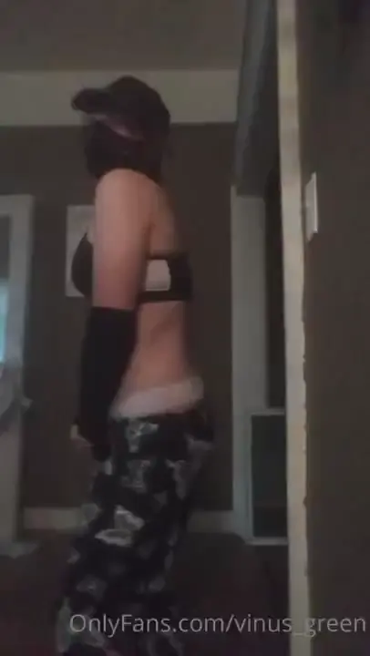 A tease and a treat femboy amateur porn