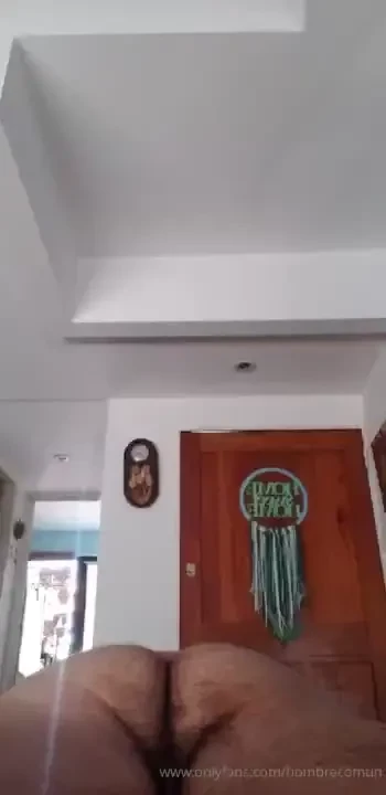 Y le saqu la leche en medio del masaje miralo hasta el final como 