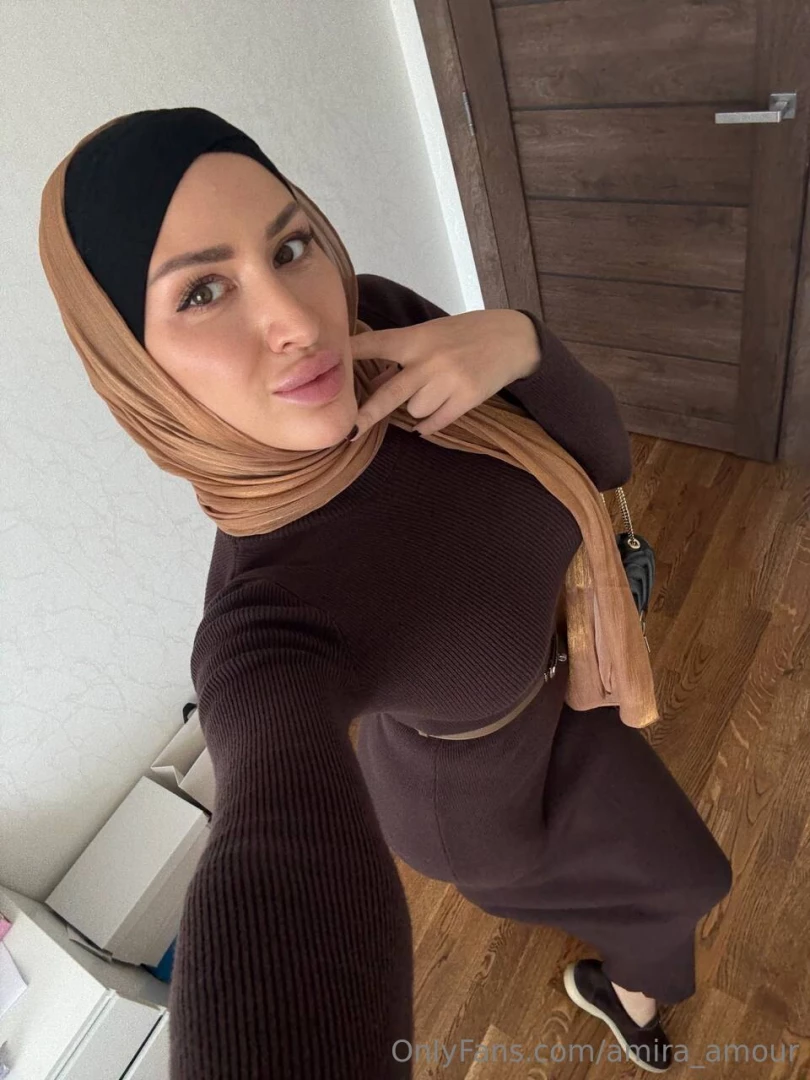 It s finally beautiful weather today warm breeze and rays of sunshine 