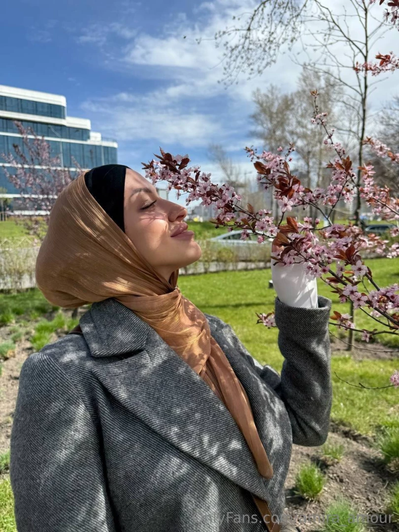 Somewhere between the trees and the wind everything becomes simpler as 